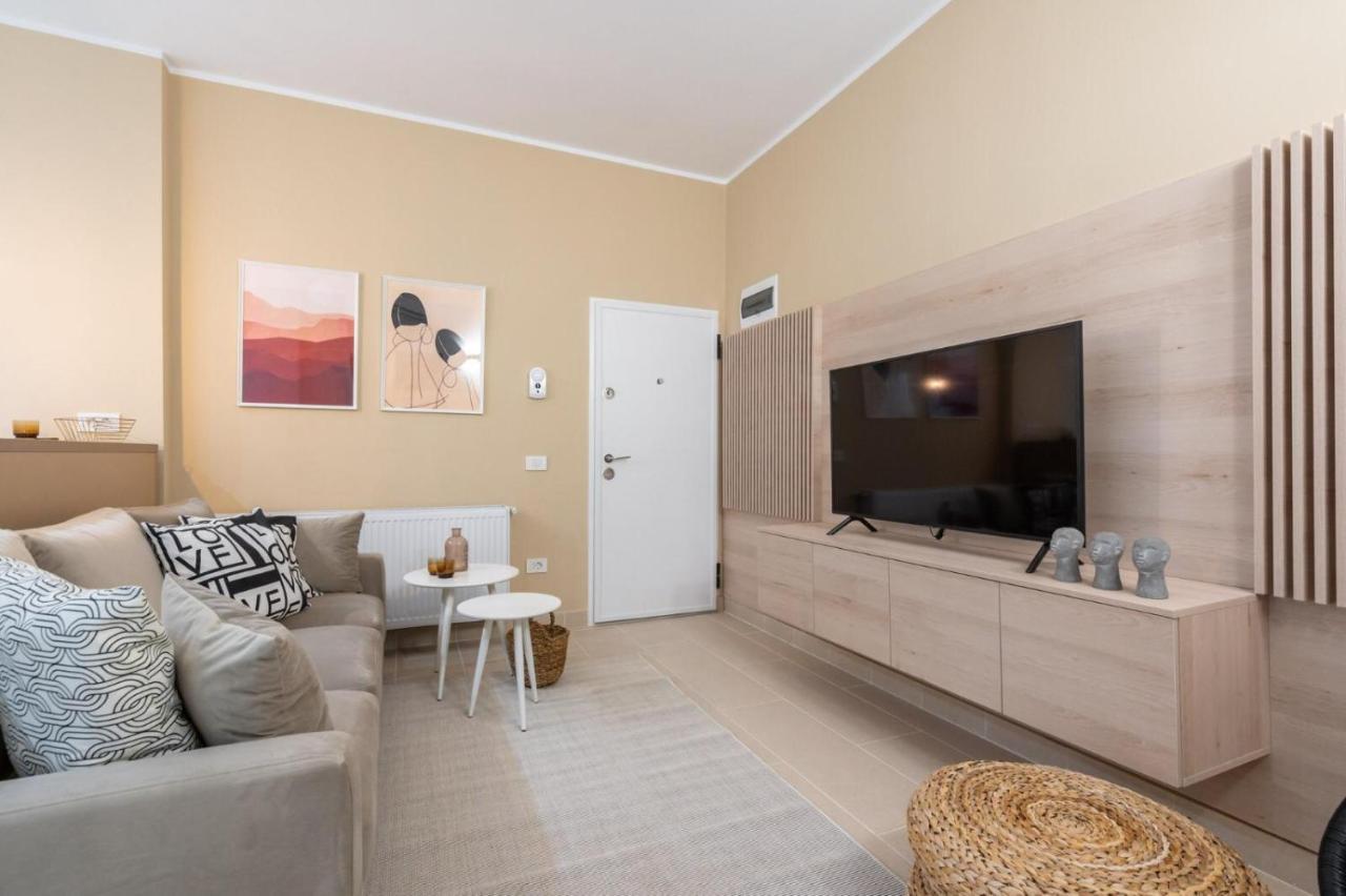 Fabulous Apartament With View In Calea Victoriei Bukares Bagian luar foto