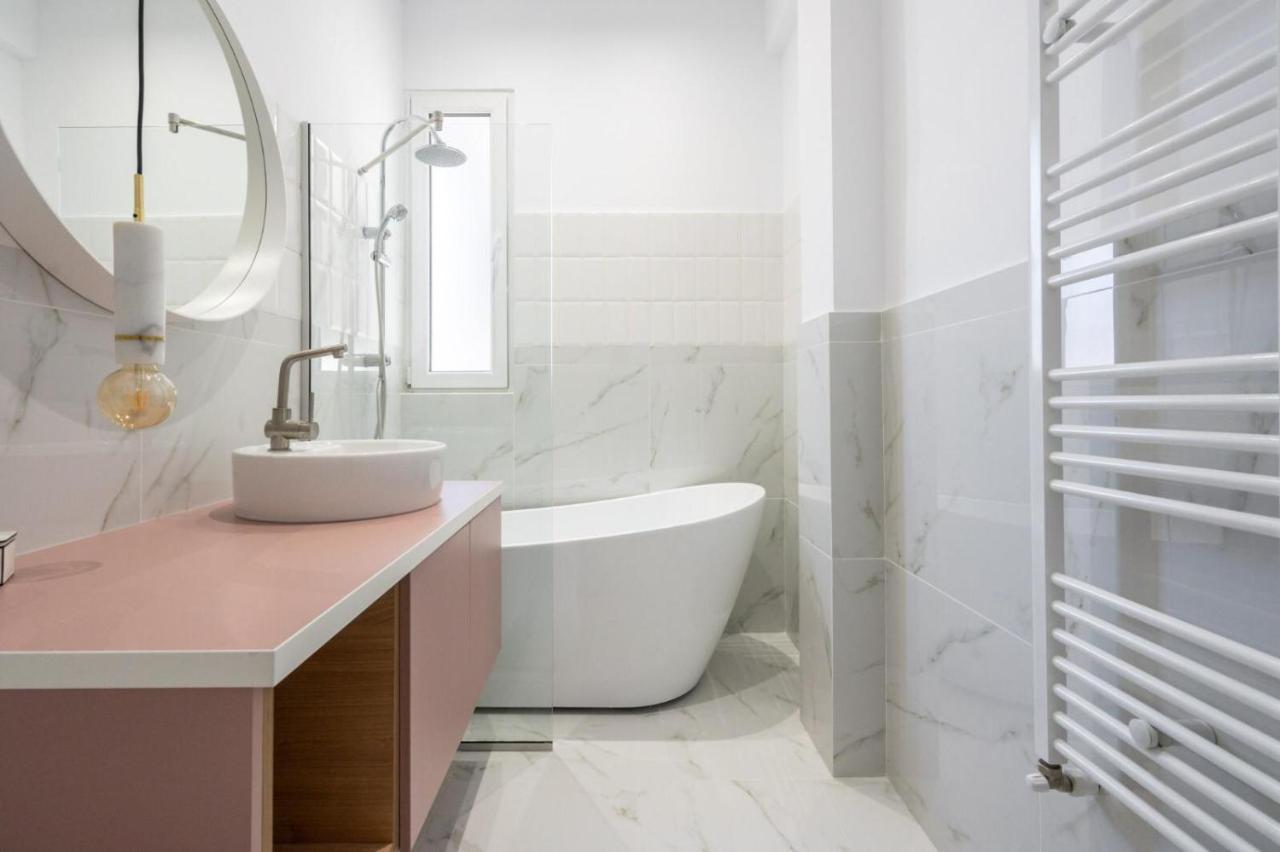 Fabulous Apartament With View In Calea Victoriei Bukares Bagian luar foto