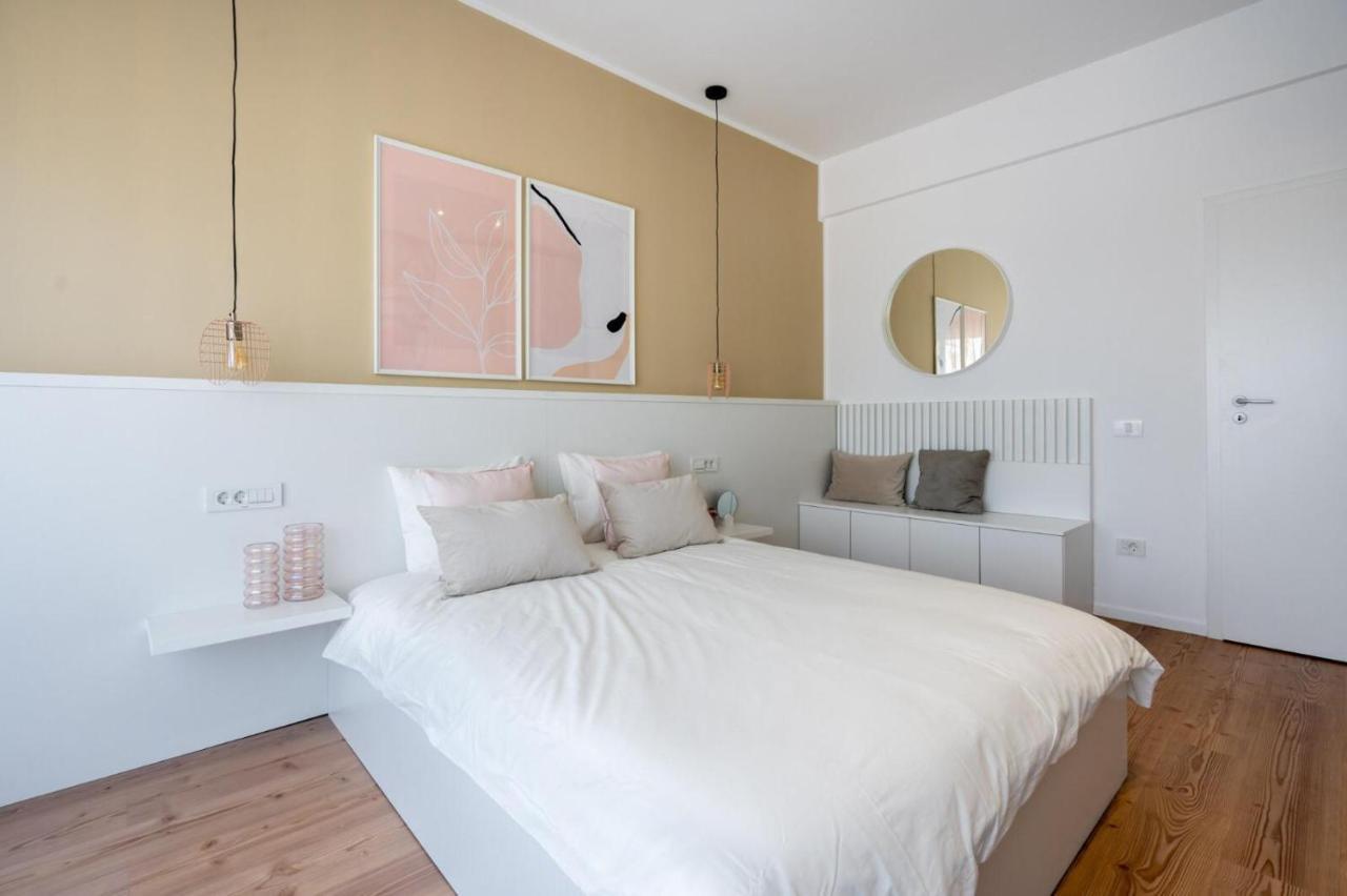 Fabulous Apartament With View In Calea Victoriei Bukares Bagian luar foto