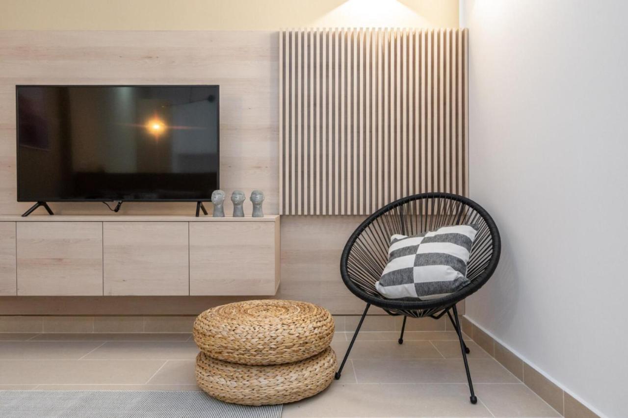 Fabulous Apartament With View In Calea Victoriei Bukares Bagian luar foto